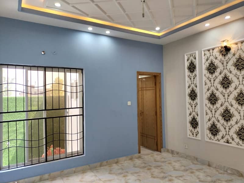 Beautifully Constructed Prime Location Flat Is Available For rent In Grand Avenues Housing Scheme 1