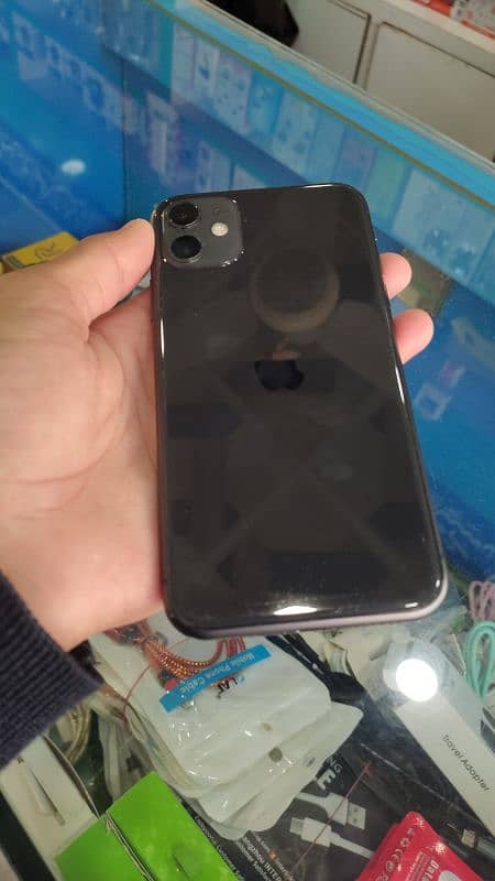 iphone 11 ,128gb, factory unlock , battery health 72 ,condition 10/9.5 3