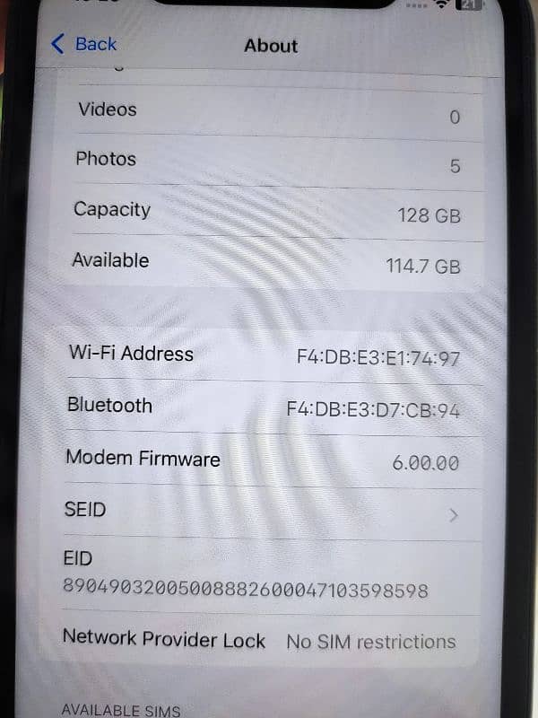 iphone 11 ,128gb, factory unlock , battery health 72 ,condition 10/9.5 4