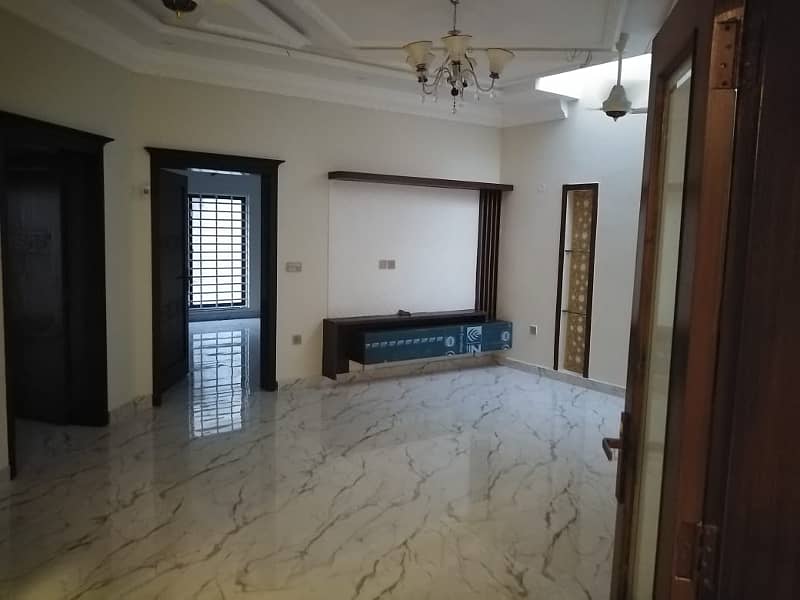 8 Marla upper portion for rent in bharia town lahore 1