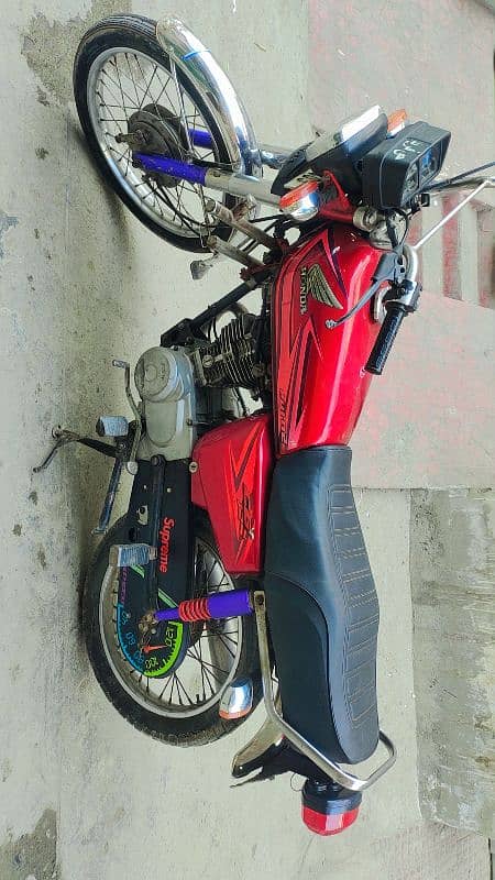 Honda 125/15 model lush condition document complete h no work required 0