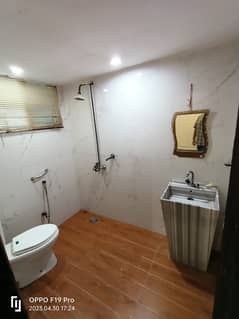 5 marla lower portion for rent in bharia town lahore sector D