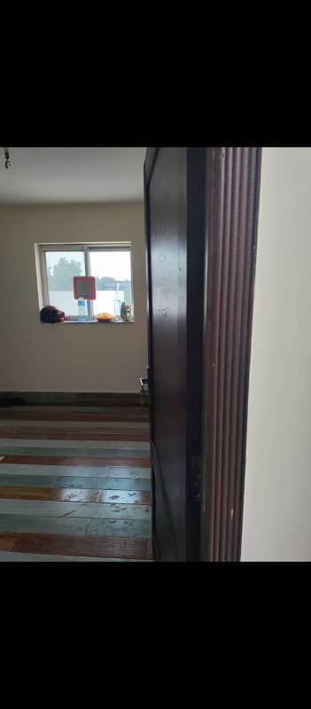 10 Marla mumty room for rent in bharia town lahore 6