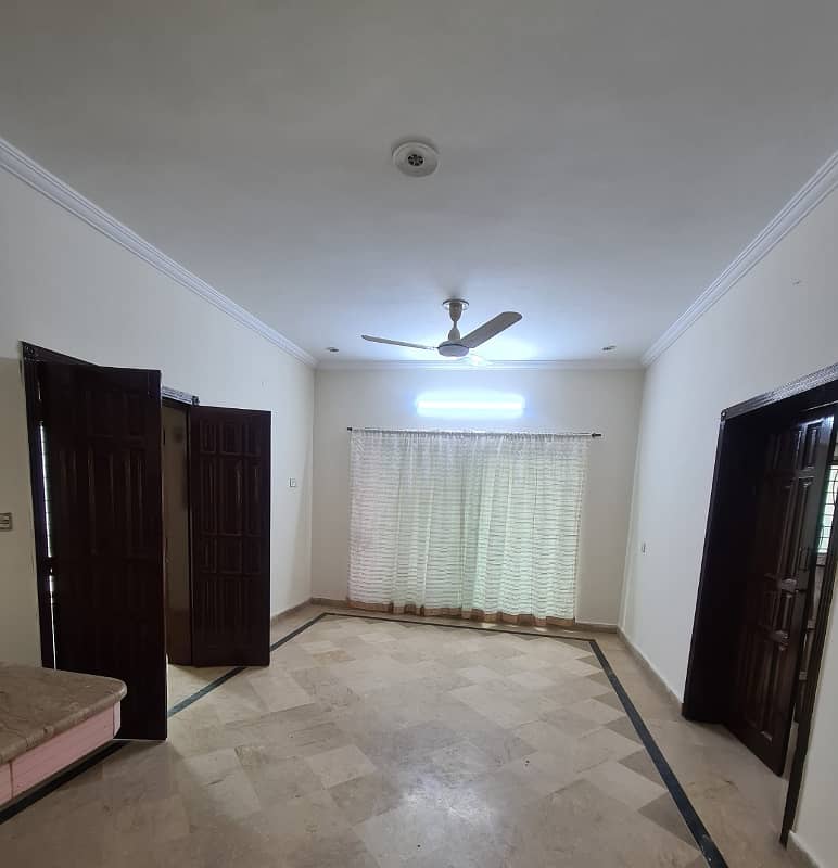 8 Marla upper portion for rent in bharia town lahore 8