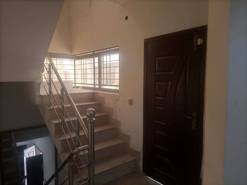 10 Marla house upper portion for rent in bharia town lahore 0