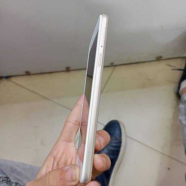 oppo F1s 6/128gb dual approved new condition with box 4