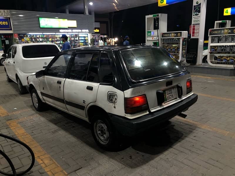 Suzuki Swift 1991 3