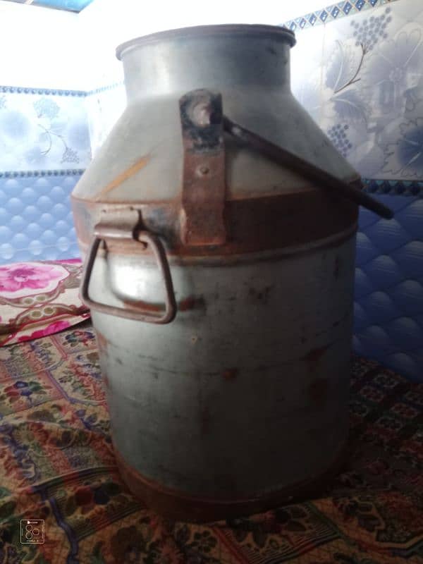 2milk darmiya for sale 40+40kg bilkul new hain use nhi ki one steel 5