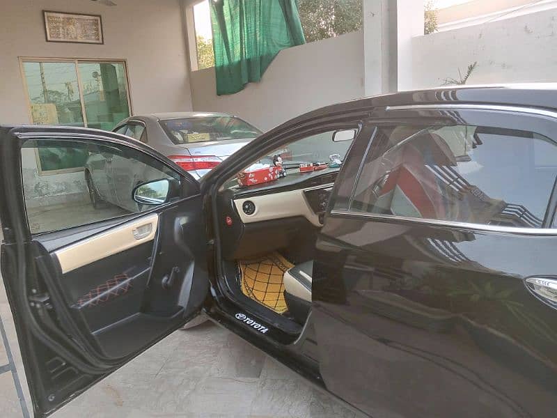 Toyota Corolla XLI 2018/19. Rs. 2892000 13