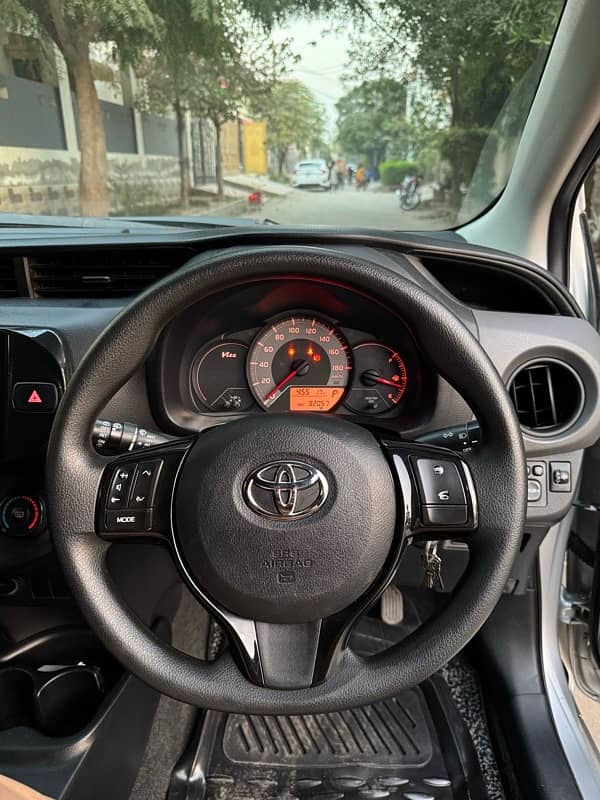 Toyota Vitz 2014 Spider Shape 8