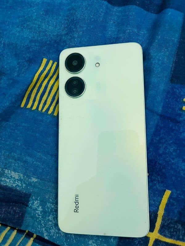 Realme13c Model ha Box k sath ha with Charger 0