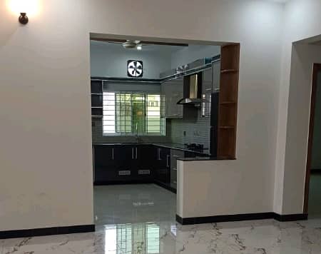 Book A 3200 Square Feet House In G-15 6