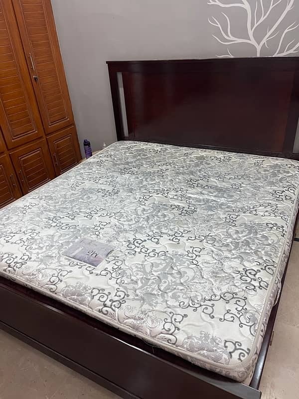 10/10 condition Diamond spring mattress 0