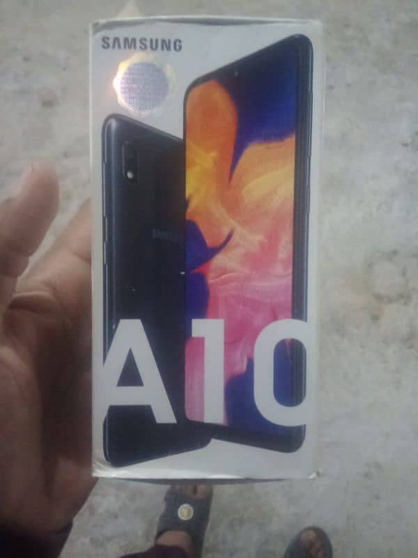 Samsung A10 2GB RAM 32GB memory 0