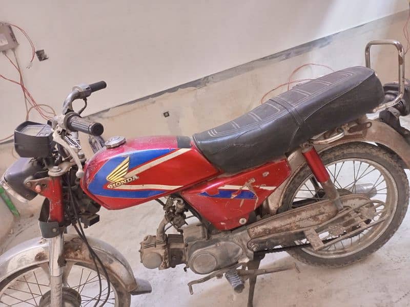 Honda 70cc pointer bike 1991 model Lahore number 8