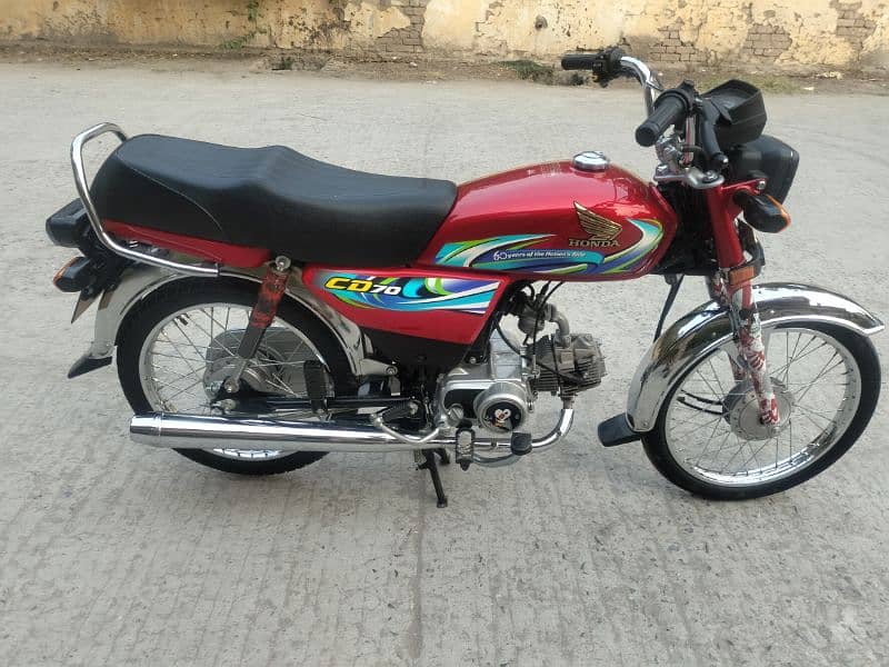 Honda CD70 model 2024 Rawalpindi number 03335565580 2