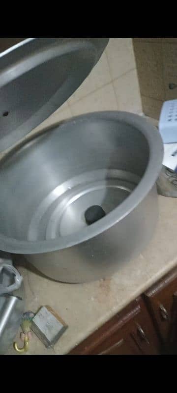 cooking pot 0