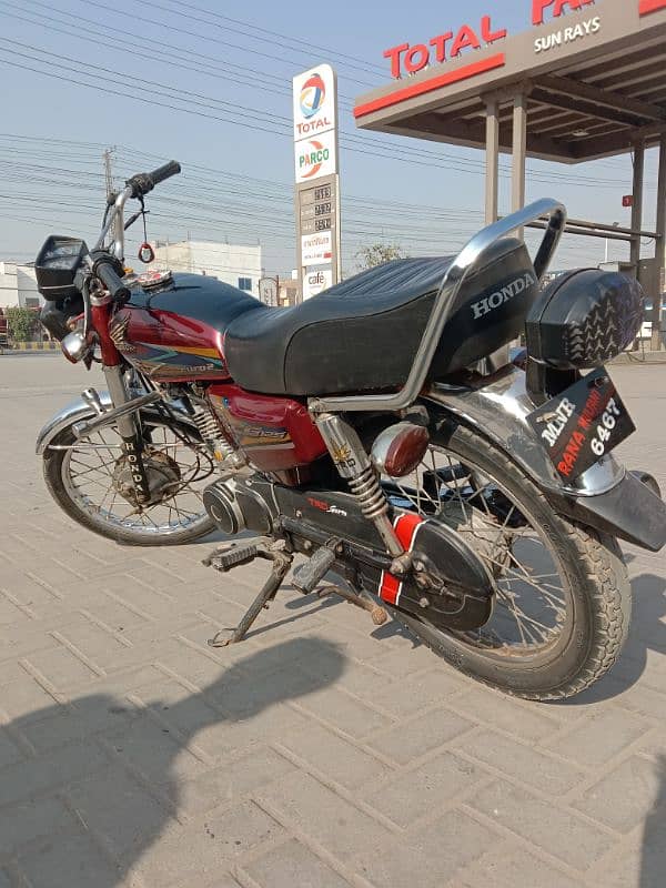 Honda 125  Model 2014 Good Condition 5