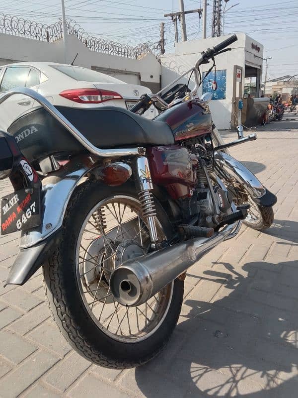 Honda 125  Model 2014 Good Condition 6