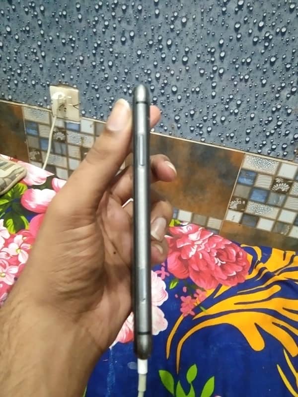 IPHONE 11 FU UFONE ONIC SIM WORK EXCHANGE NOT READ AD PLS 3