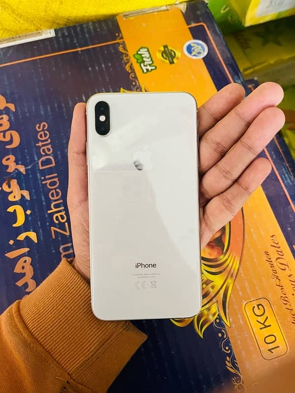 Iphone Xs max 64GB PTA approved 1