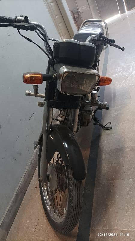 Yamaha YD-100 janoon 2011 model Chawal number for sale in Attock city. 0