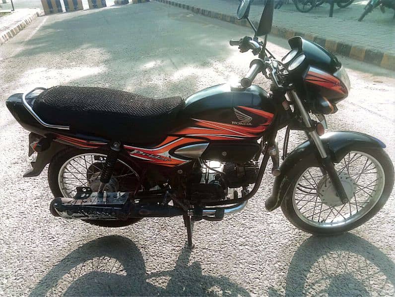 Black Honda Pridor 100 cc 3