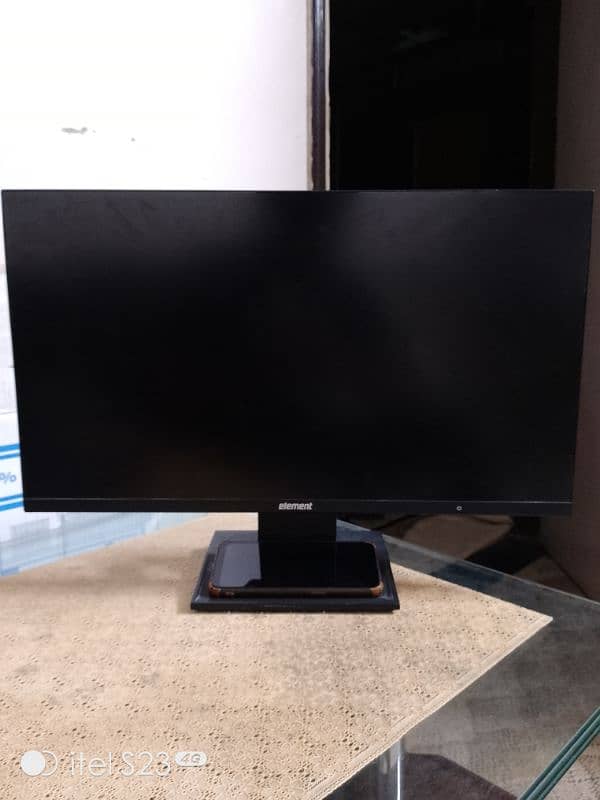 BORDERLESS 22 INCH LCD (FULL HD PIXELS GUARANTEE) 1