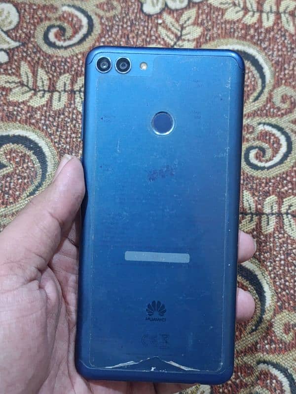 Huawei Y9 2018 1