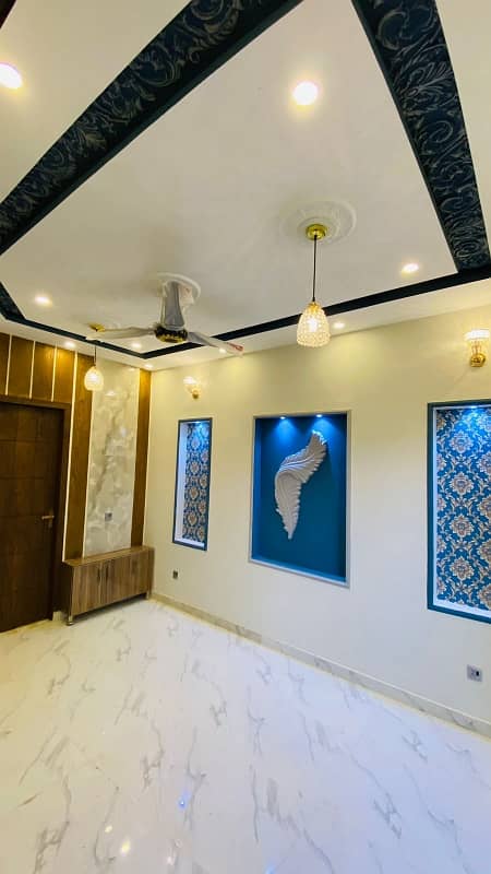 3 MARLA BRAND NEW LUXURY ELEVATION DESIGN MODERN HOUSE AVAILABLE FOR SALE IS PRIME LOCATION FACING 1 KANAL HOUSES FORMANITES HOUSING SCHEME BLOCK -A LAHORE. 5