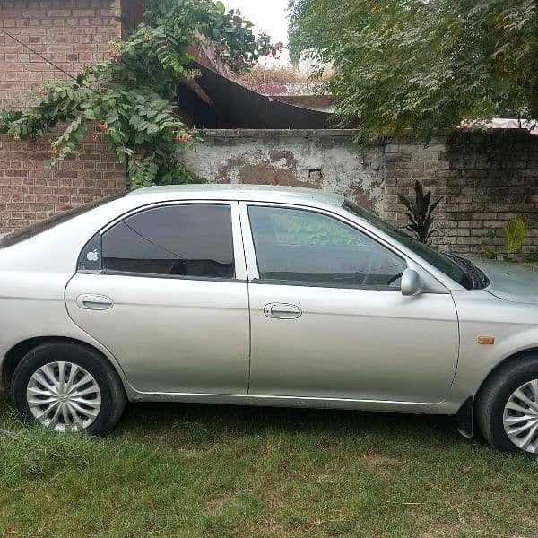 KIA Spectra 2001 1