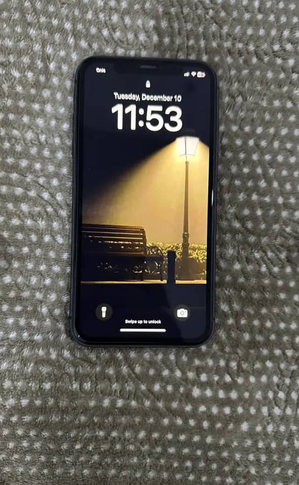 Iphone 11 64Gb PTA APPROVED BLACK 5