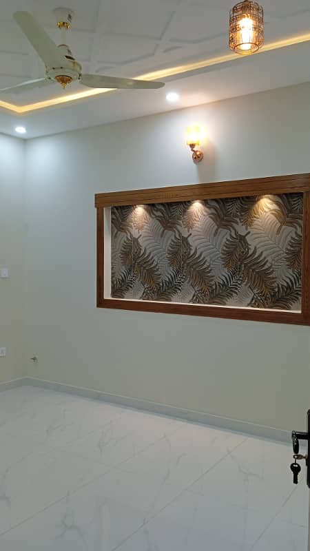 Size 30x60 Upper Portion For Rent In G-13 14