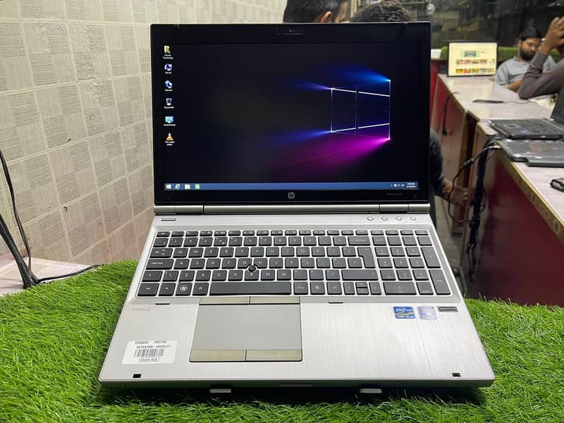 HP EliteBook 8560p (0322-8832611) 1