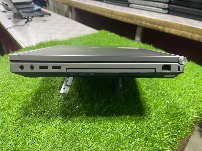 HP EliteBook 8560p (0322-8832611) 8