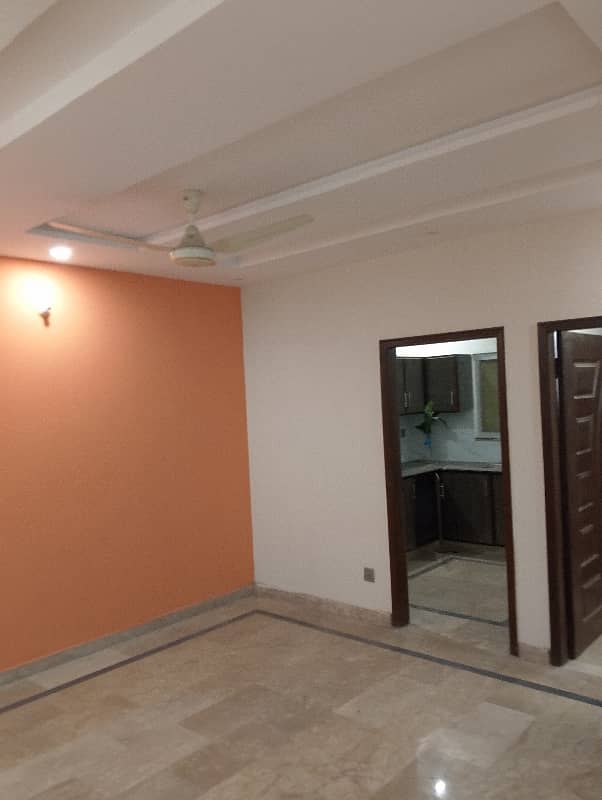 5 Marla 1st floor family appointment available for rent in formanites Housing scheme block _ g Lahore. 3