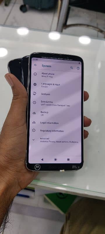 Moto Z3 Play 4/64 Dual sim approved. . . Piece of Glass 4