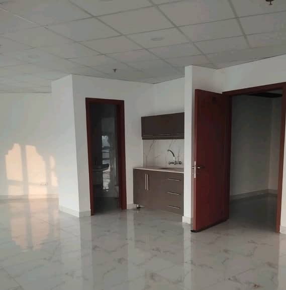 Al Haider Property Offer 300sq Feet Commercial Office Available For Rent In Grand Square Mall Gulburgh 3 Near Kalma Chok Opposite CBD 2