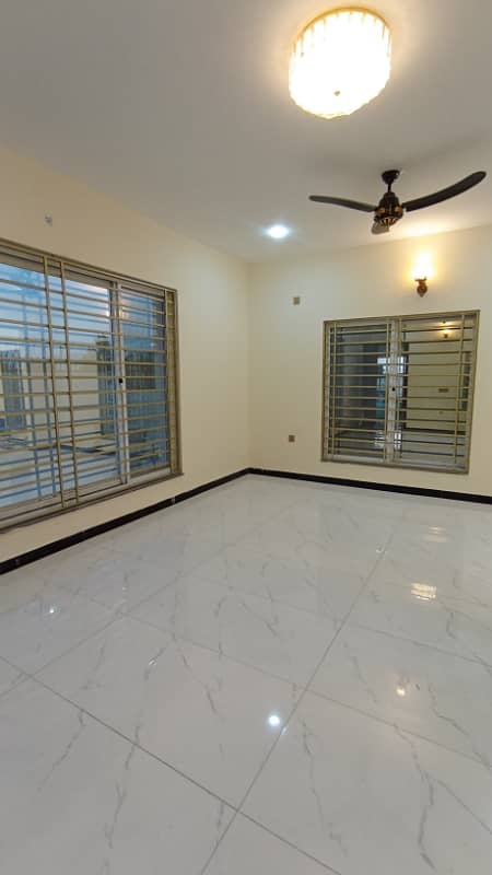 Size 50x90 New Triple Story Full House For Rent In G-13 Main double Road 0