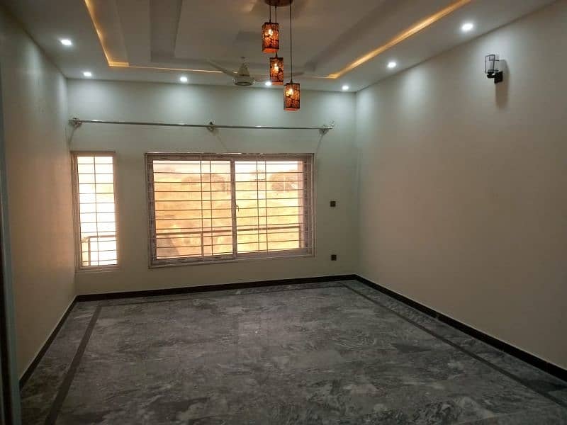 12marla upper portion avilebal for rent in G-15 G-16 8