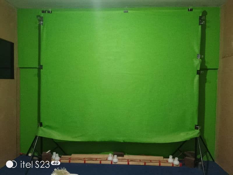 TRIPOD STAND PACK WITH CHROMA GREEN SCREEN (YOUTUBE STUDIO) 0