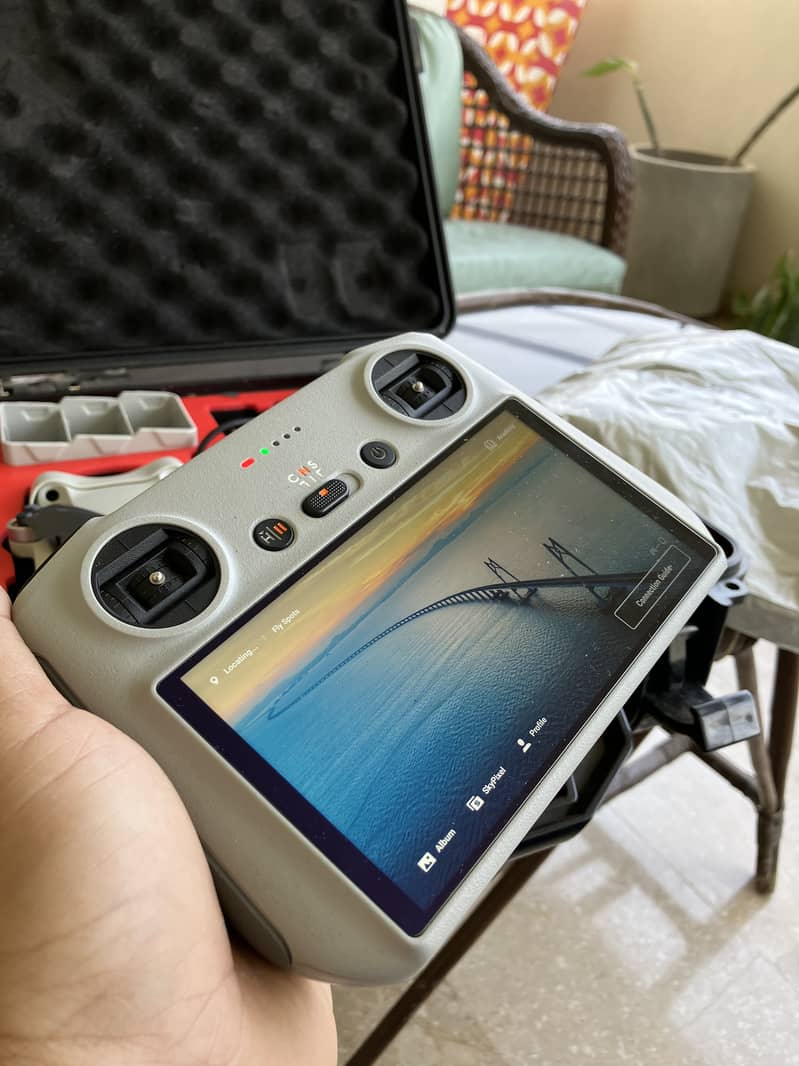 DJI MINI 3 PRO FLY MORE WITH $120 HARD CASE 15