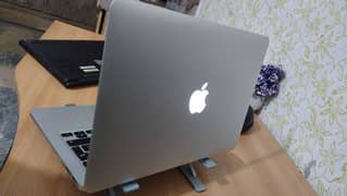 MacBook