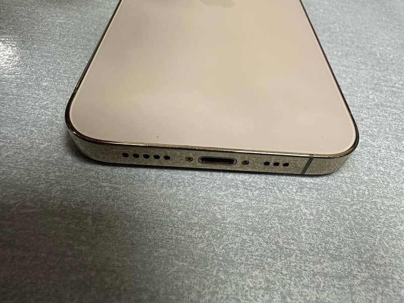 i phone 12 pro For sale 1