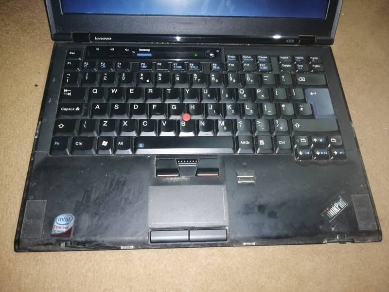 Lenovo Laptop C2D 8