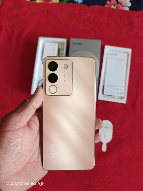 vivo v29e  16/256gb  5G 0