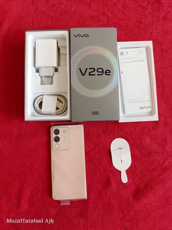 vivo v29e  16/256gb  5G 3