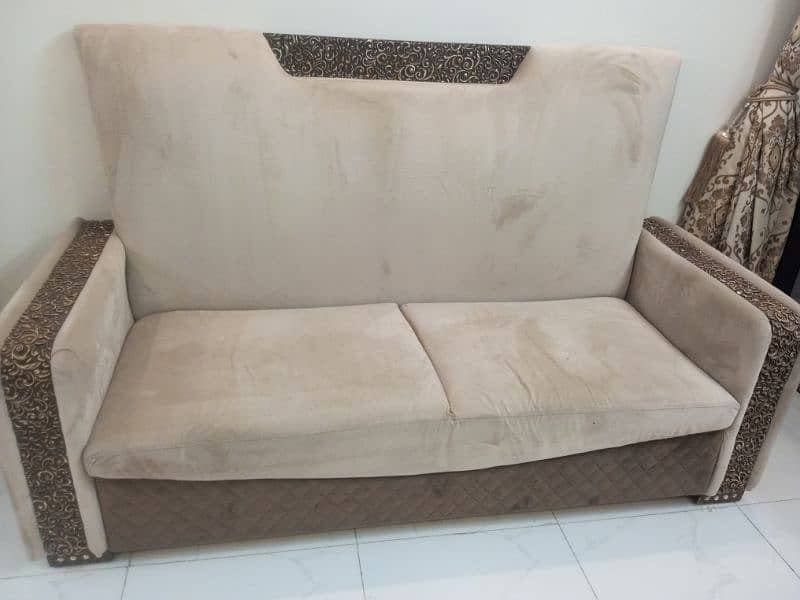 5 seater sofa set with table 0