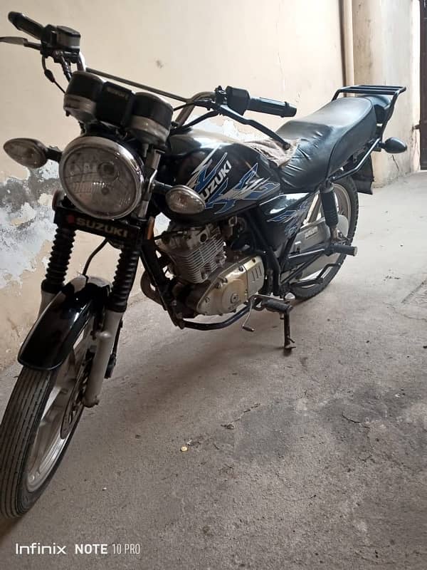 Suzuki gs150 2