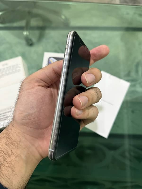 iPhone Xs 64Gb Dual PTA Approved first owner 6